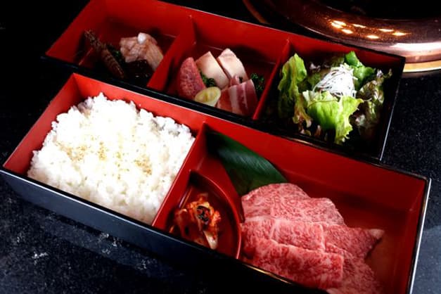 炭火焼肉 野・野 1