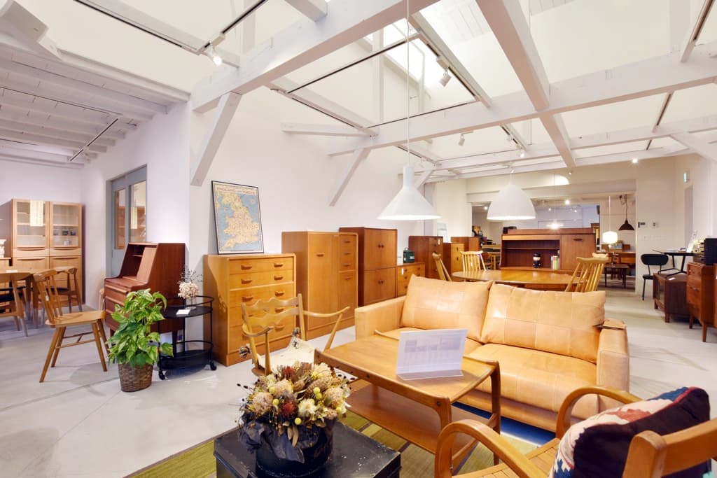 LONGTEMPS antique vintage furniture 5