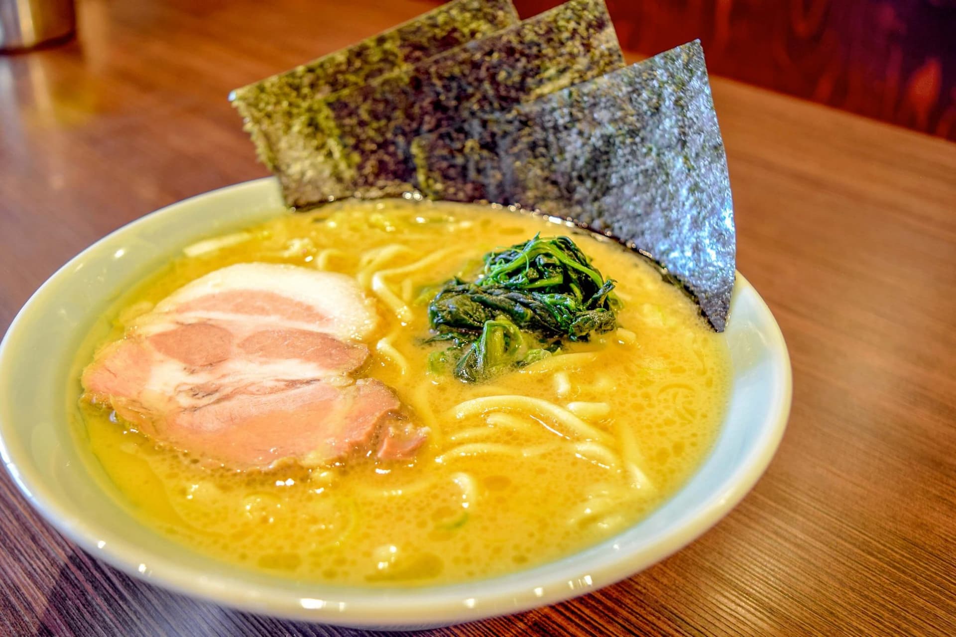 横浜家系 雷屋 – 甲府市 / ラーメン