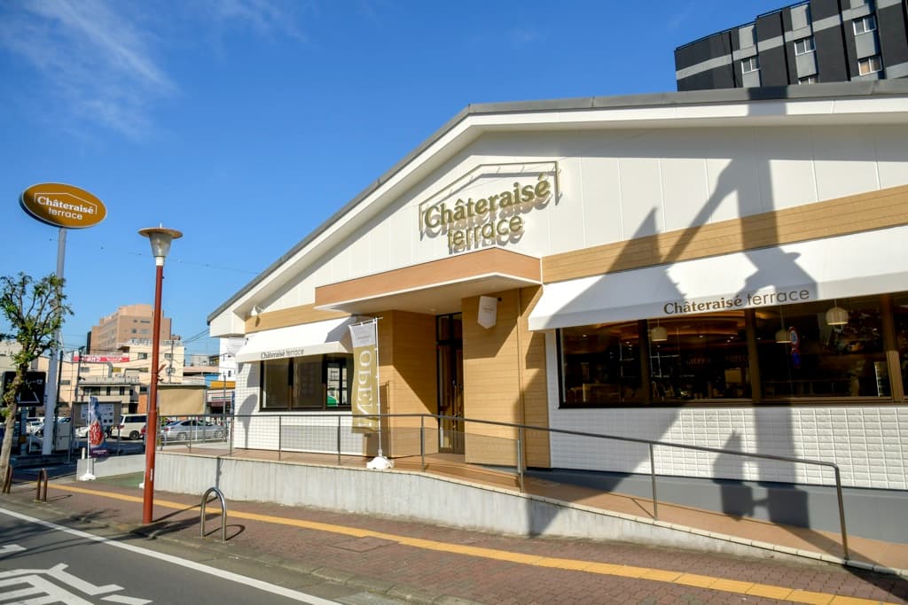 シャトレーゼテラス甲府丸の内店2021年11月5日グランドオープン!イートインスペース充実の全国初1号店