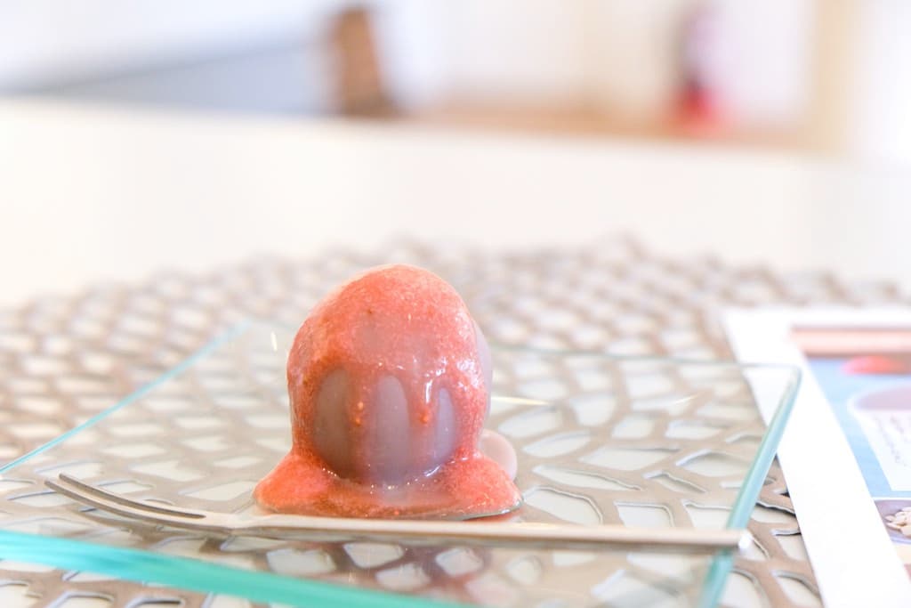 澤田屋のいちご玉販売開始!春の香りを届ける玉菓子に山梨のいちごをとじ込めて