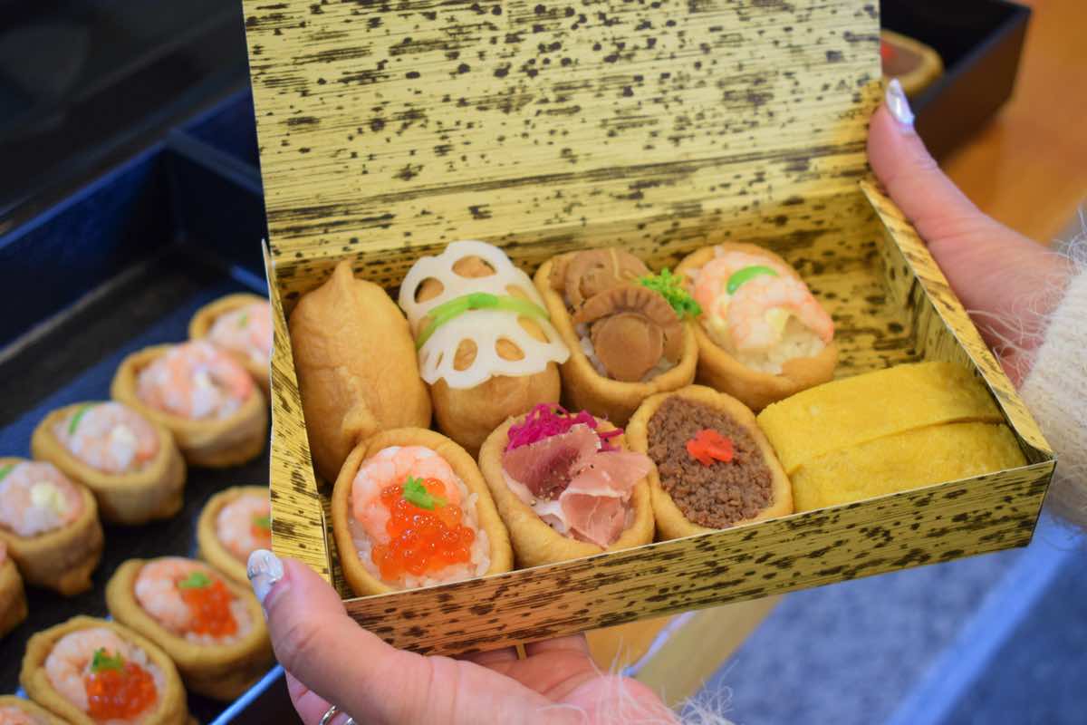 石和町「健寿司」の可愛いおいなりさんに夢中!手作りお惣菜も♪