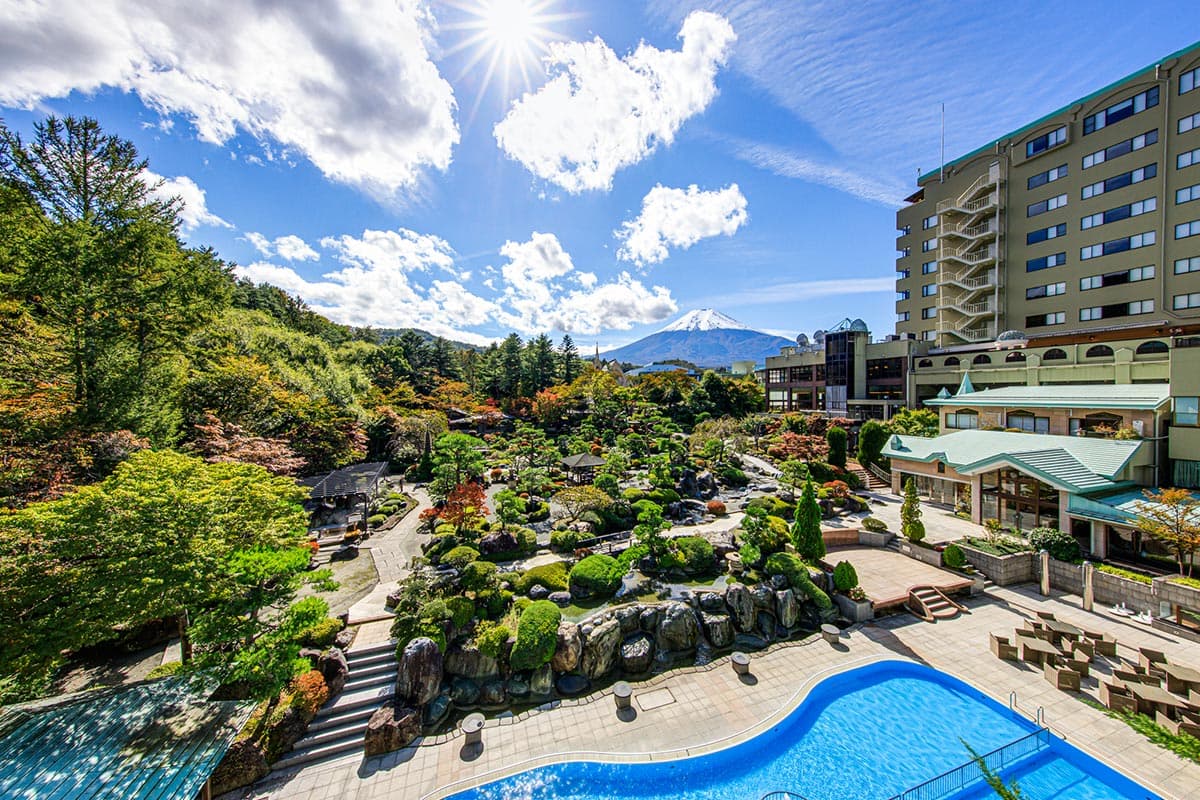 庭園と感動の宿 富士山温泉 ホテル鐘山苑 -富士吉田市 1