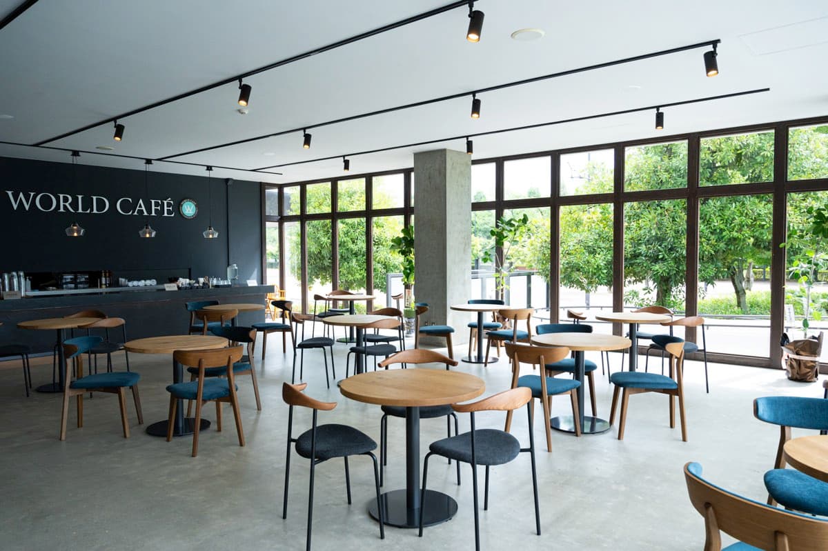WORLD CAFE 小瀬スポーツ公園店