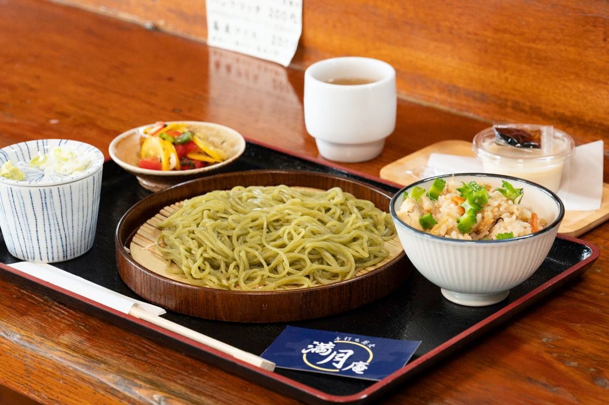 秋蕎麦の時期♪北杜市「手打ち蕎麦 満月庵」で楽しいアレンジを堪能!