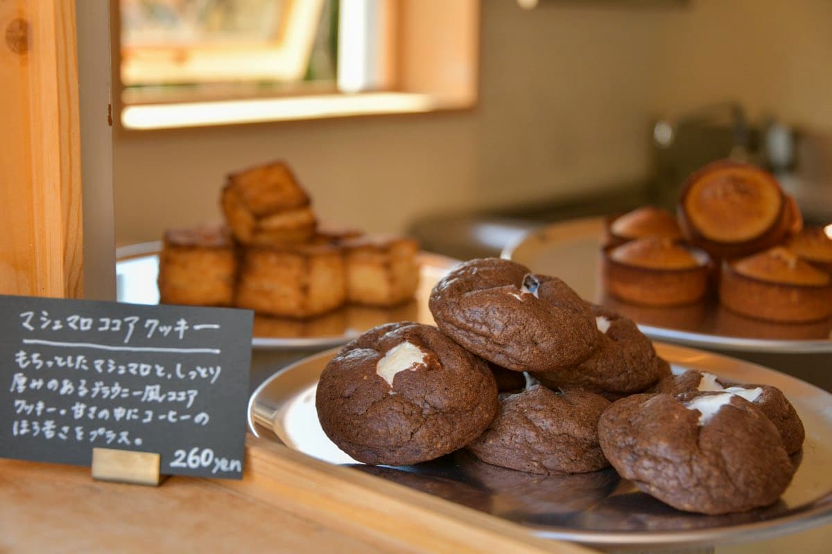 甲斐市「LILY bake&coffee」風味豊かな焼菓子テイクアウト専門店2024年1月17日オープン
