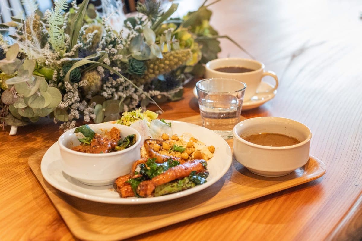 【Koma / 北杜市】大豆ミートと有機野菜のデリカテッセン・カフェ2024年2月3日オープン