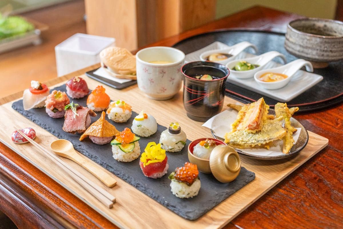 【閉店】【手毬ずし専門店 嬋~せん~ / 昭和町】風情ある古民家で華やかな手毬ずしを…2024年1月28日オープン