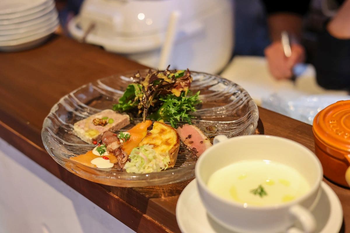 Bistro relume