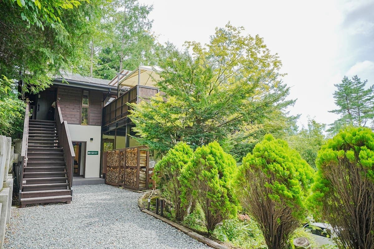 Altitude-アルティチュード-939 富士山の麓グランピング-富士吉田市 | 山梨のグランピング2025