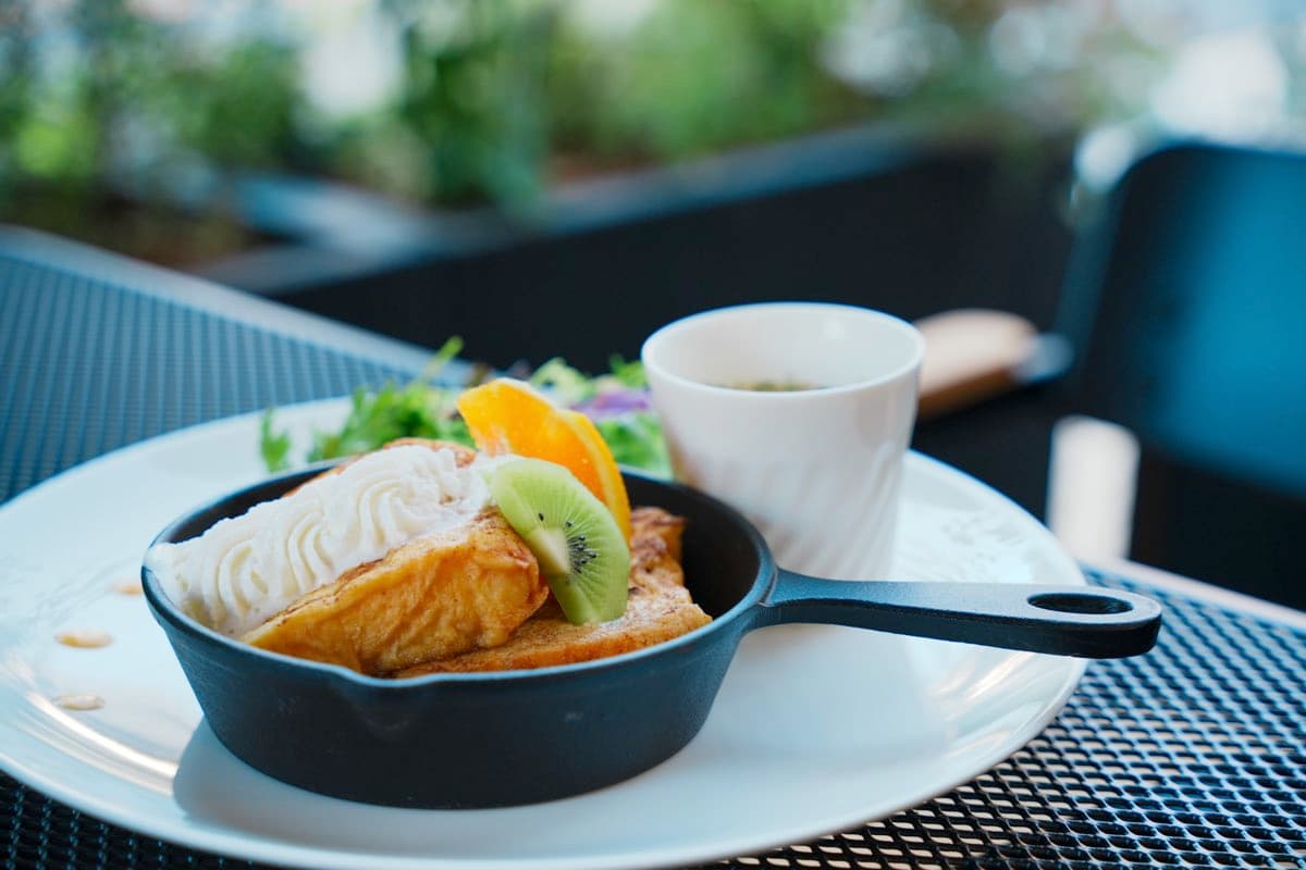 YATSUDOKI CAFÉ