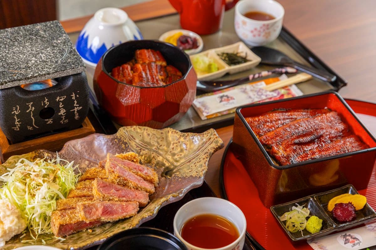 【鰻と牛かつ さくや / 富士吉田市】ふっくら肉厚鰻とサクッとジューシー牛かつを堪能!2024年10月20日オープン
