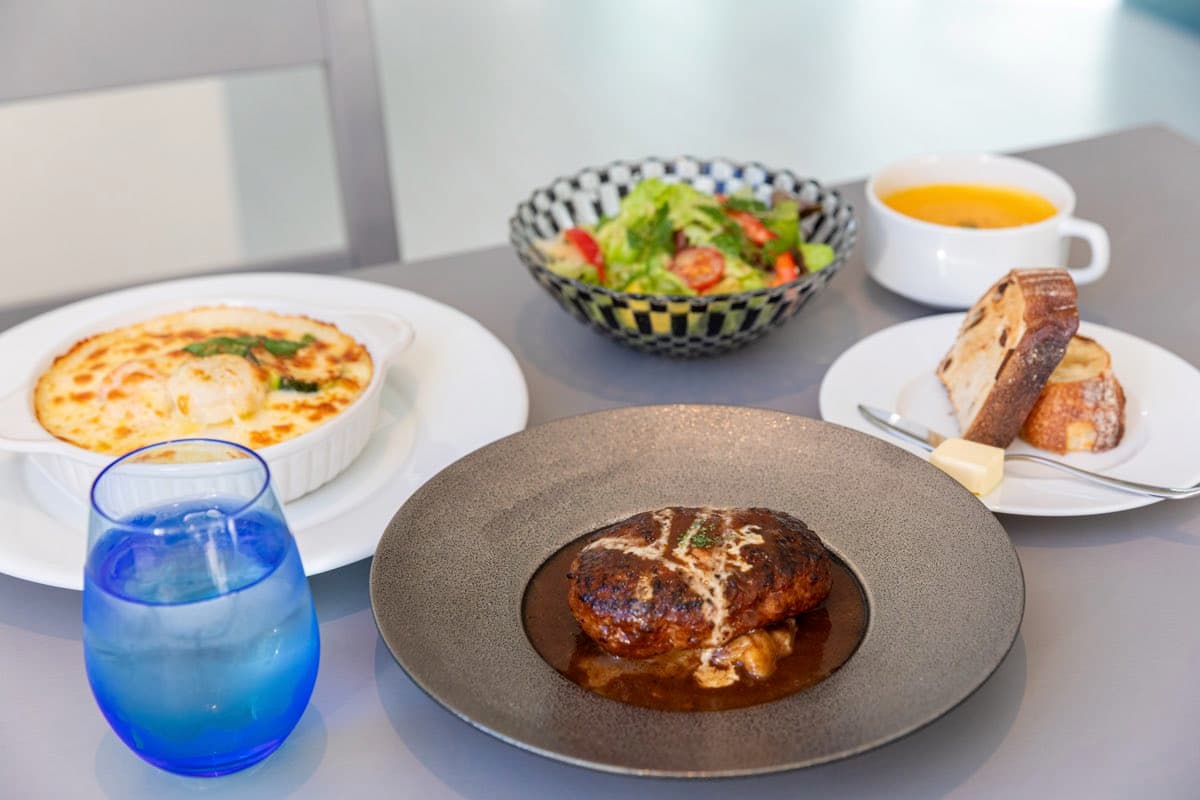 【Restaurant Kmansa / 富士河口湖町】眺望抜群のカジュアルフレンチ2024年11月7日オープン