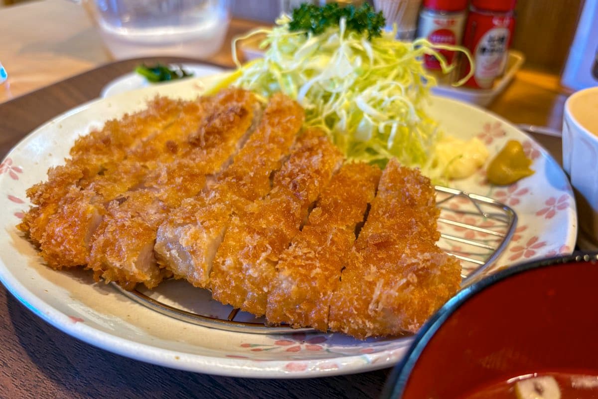 丸岡食堂