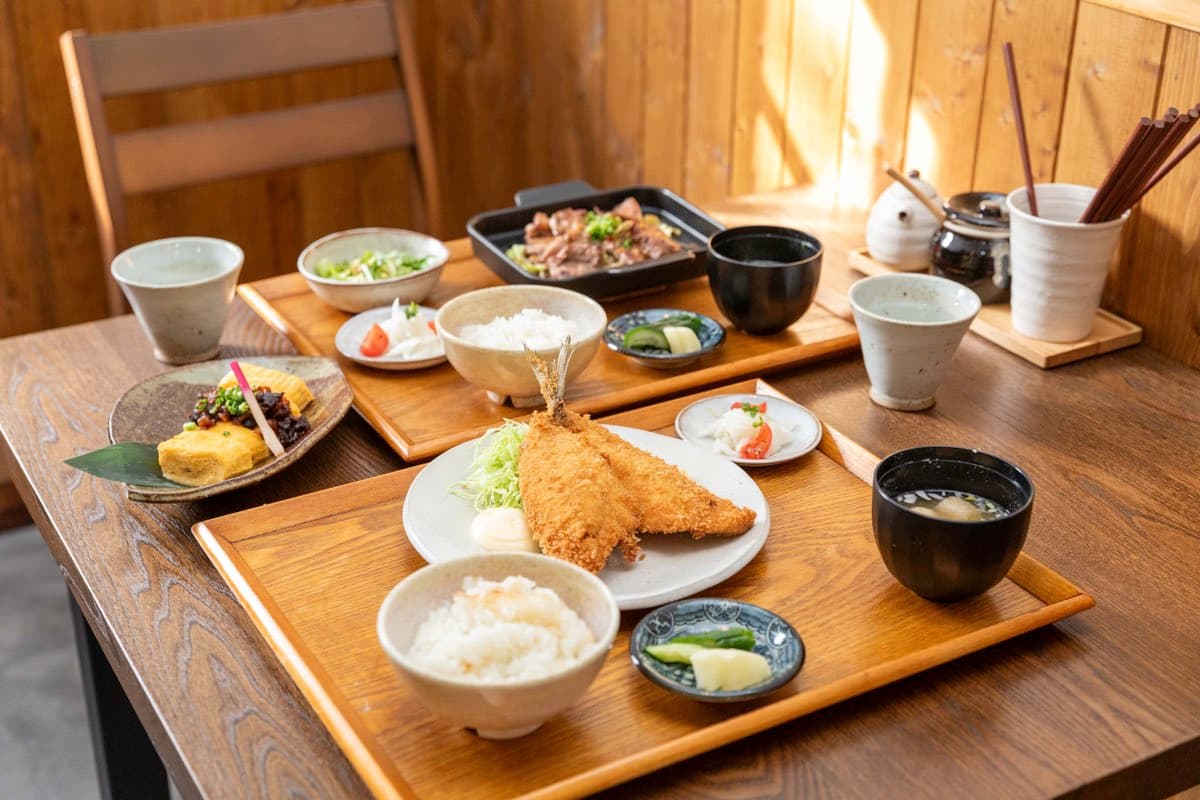 【手作り定食 杏と梅の木 / 富士川町】究極の家庭料理で心潤す定食屋さん2025年2月18日オープン