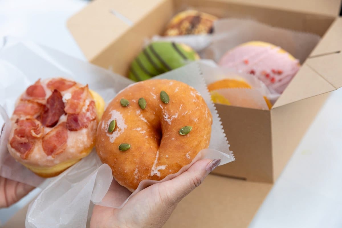 ROOT DOUGHNUTS SHOP