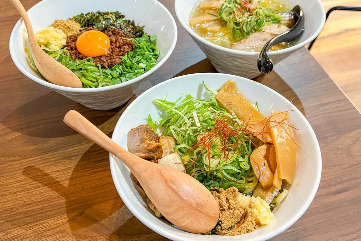 【SEN NOODLE & DINING / 甲府市】昼は麵屋こころ監修台湾まぜそば、夜はダイニングバー!2025年3月31日オープン