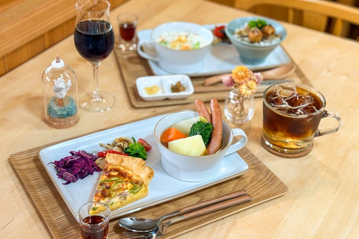 【EIGHTS COFFEE / 北杜市】八ヶ岳の麓で土日祝日限定ランチを味わう 2025年2月よりスタート