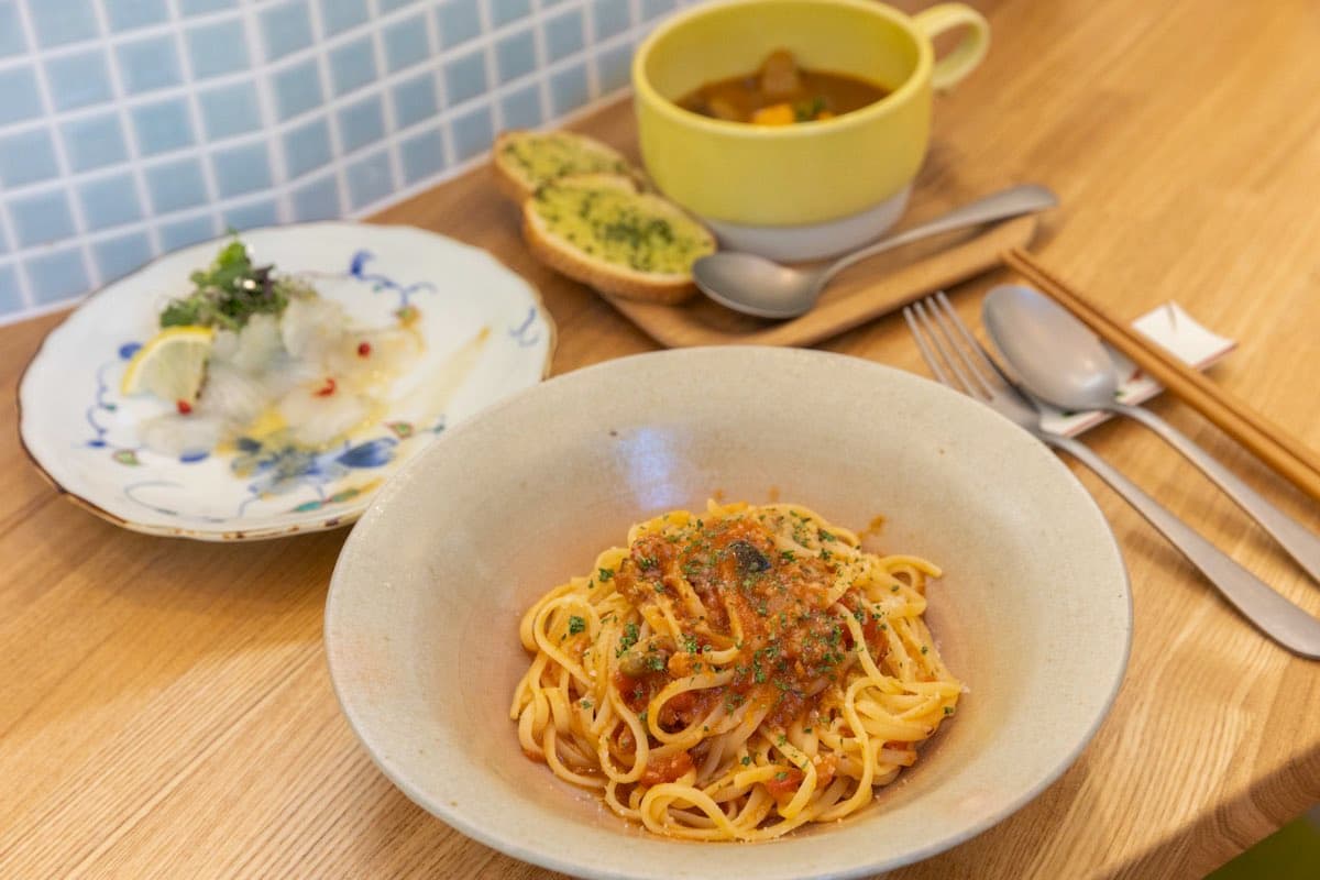 【うつわと料理 食堂のリティーノ / 富士河口湖町】うつわと料理を楽しむカジュアルコース2025年4月18日オープン
