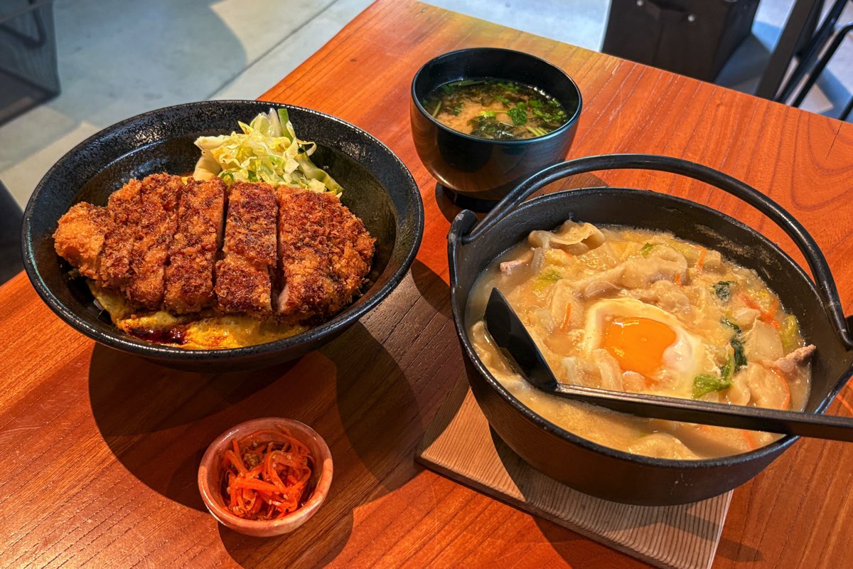【燈燈 / 小江戸甲府花小路】昼はカツ丼とほうとう、夜は豚肉料理とワイン…美味しさ、楽しさ盛りだくさん!2025年4月19日オープン