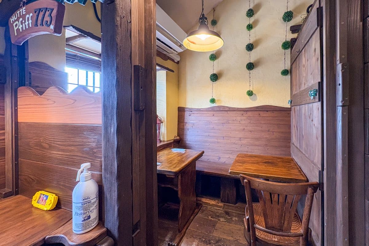カレー屋月夜のライオン