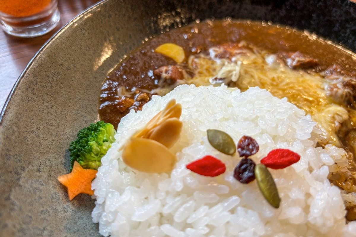 カレー屋月夜のライオン