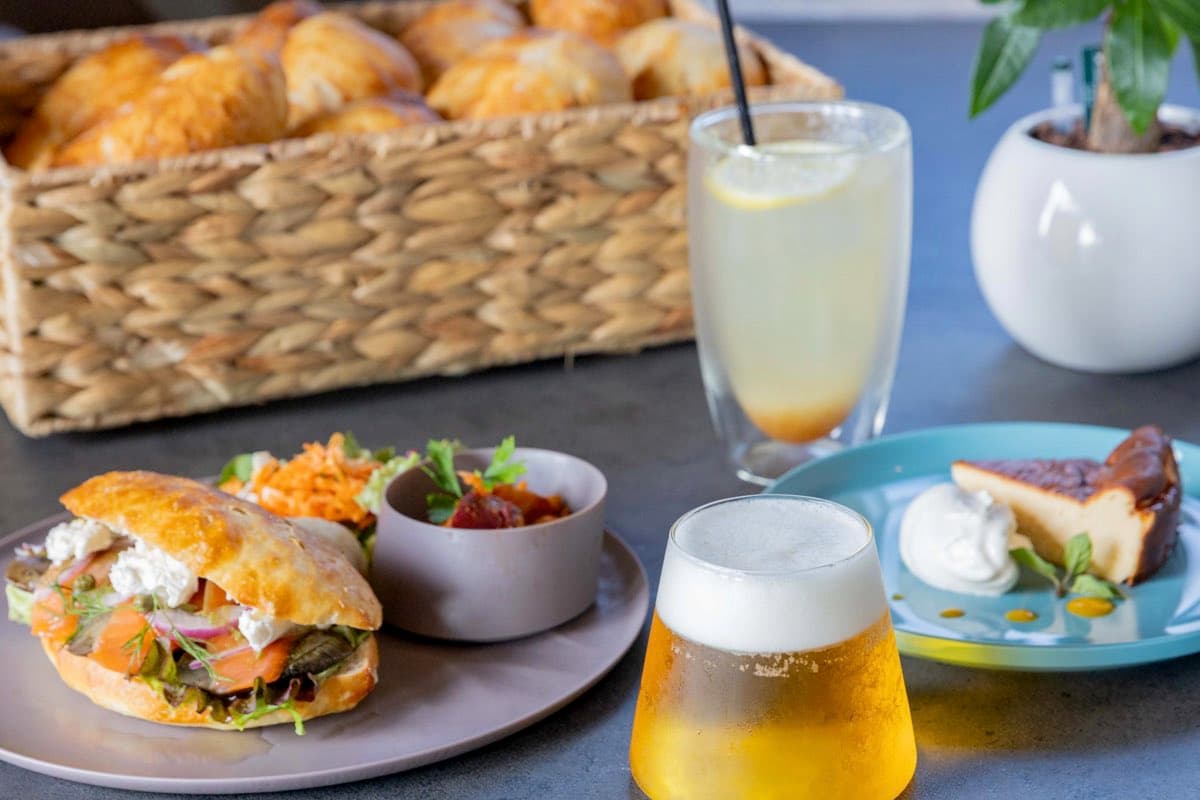 【Cafe&Bar W.HALE / 山中湖村】サンドのための高加水パンで贅沢リゾートブランチ♡2025年6月5日オープン
