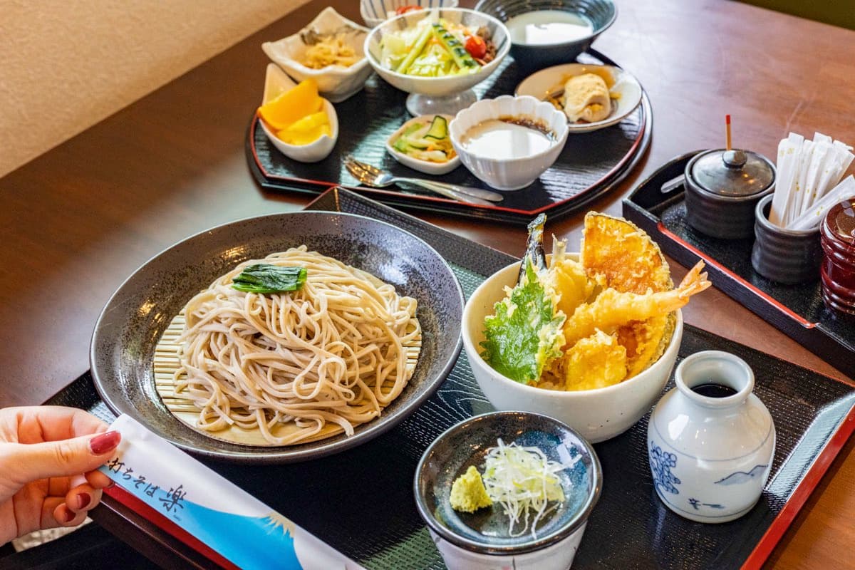 かぞくキッチン 手打ちそば楽