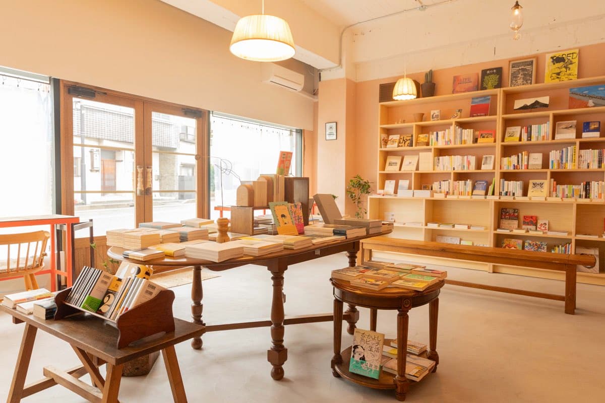 【YOMU / 韮崎市】心に響く1冊に出会える、まちの本屋さん2025年6月7日オープン