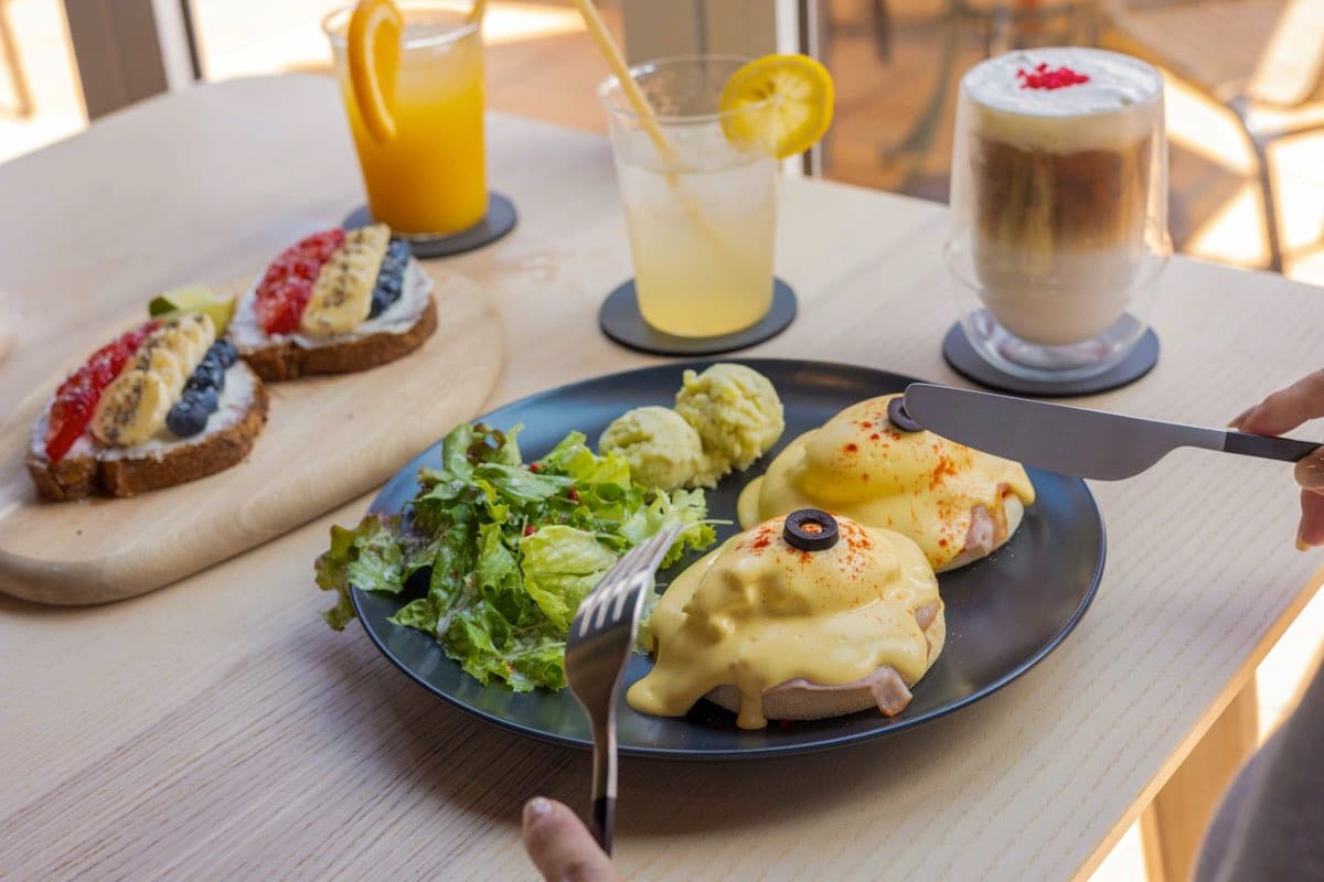 AMAAMA BAR&CAFE LOUNGE