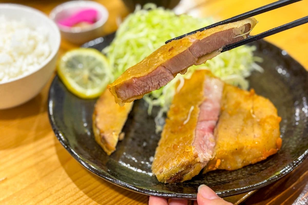 厚切豚肉料理屋 豚屋巣窟(あじと)