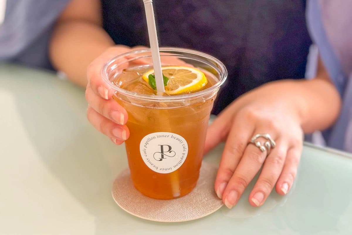 INNER BEAUTY CAFE PAPILLON