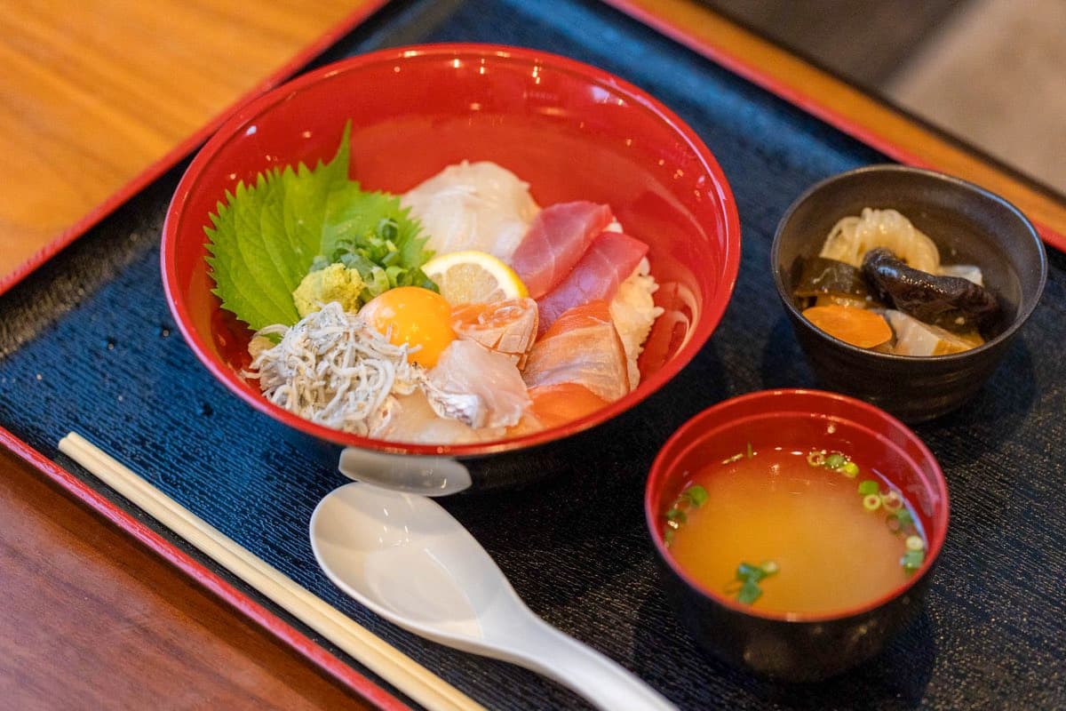 【居酒屋 大ちゃん / 富士吉田市】鮮度抜群の海鮮と炭火串焼き…人気の居酒屋ランチも必食!2025年8月5日オープン