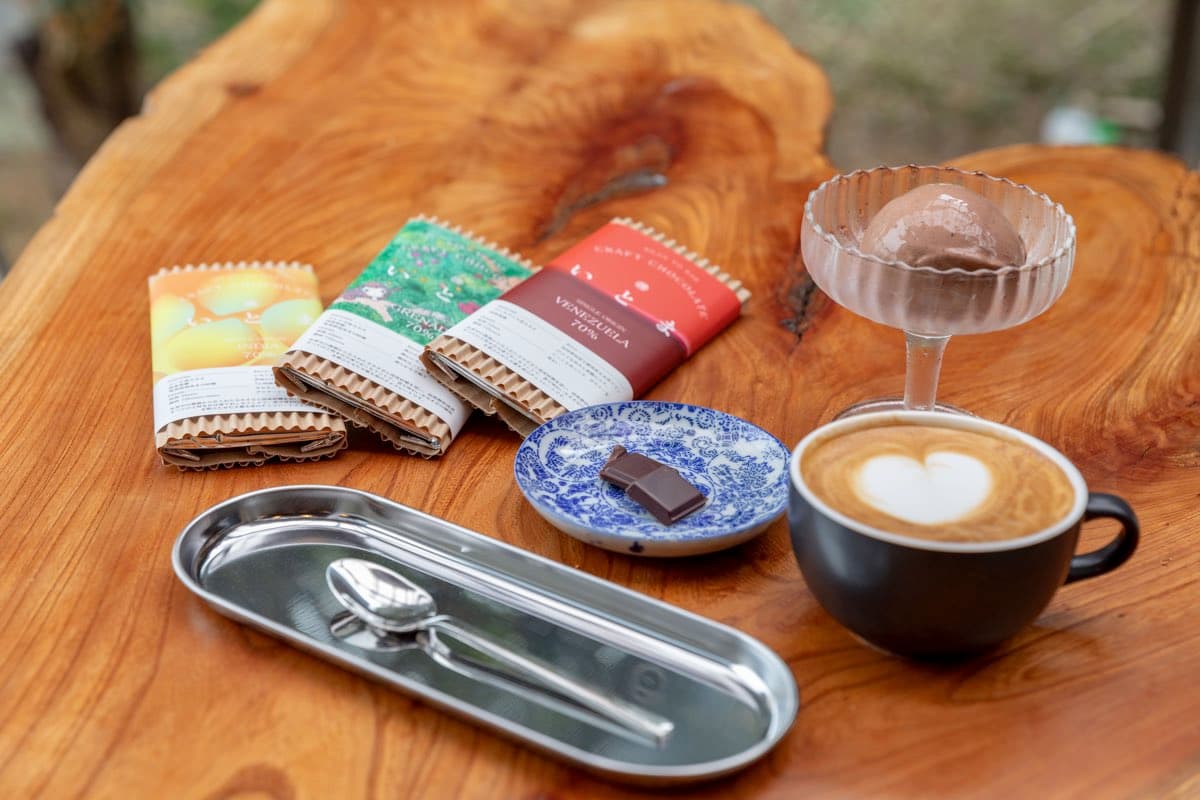 【いとま chocolate & ice cream / 北杜市】bean to barチョコレートと、チョコのクラフトアイス♡注目のクラフトチョコメーカー直営カフェ2025年10月10日オープン!