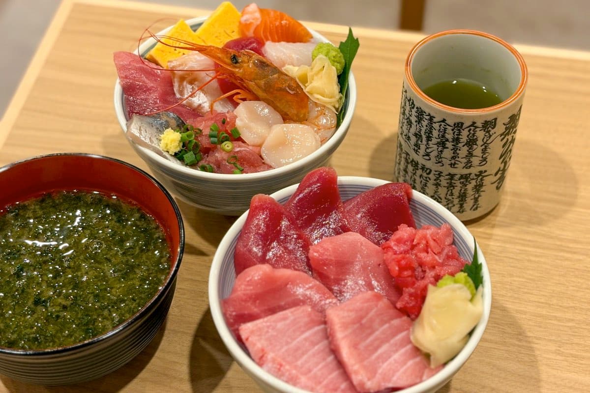 【おさかな食堂やまと / 甲府市】南房総の漁港直送の海鮮丼に魚定食がズラリ!2025年10月23日オープン