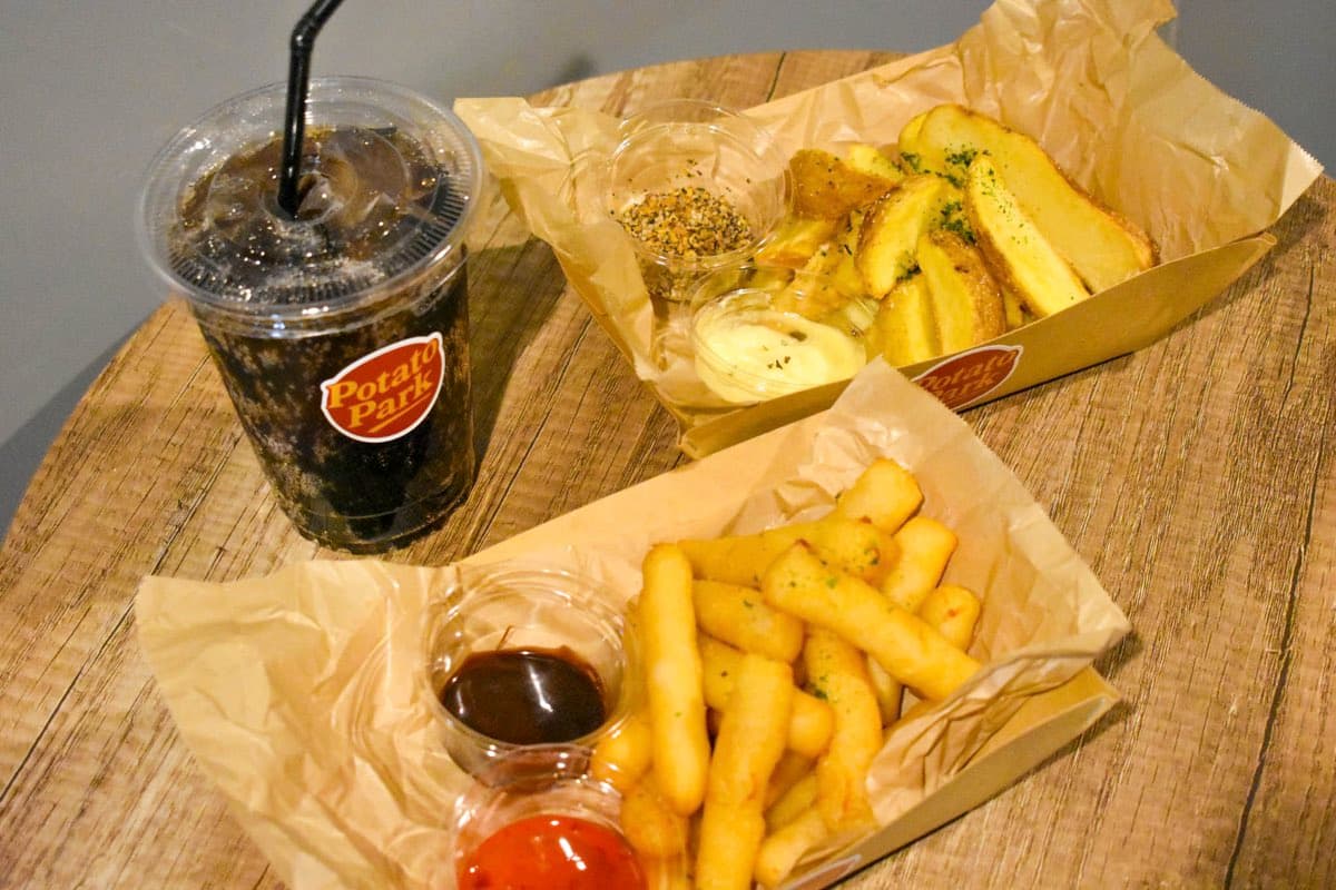 【Potato Park / 甲府市】揚げたて!6種類のポテトに50種類のソース&パウダーが選べる!2025年11月15日オープン