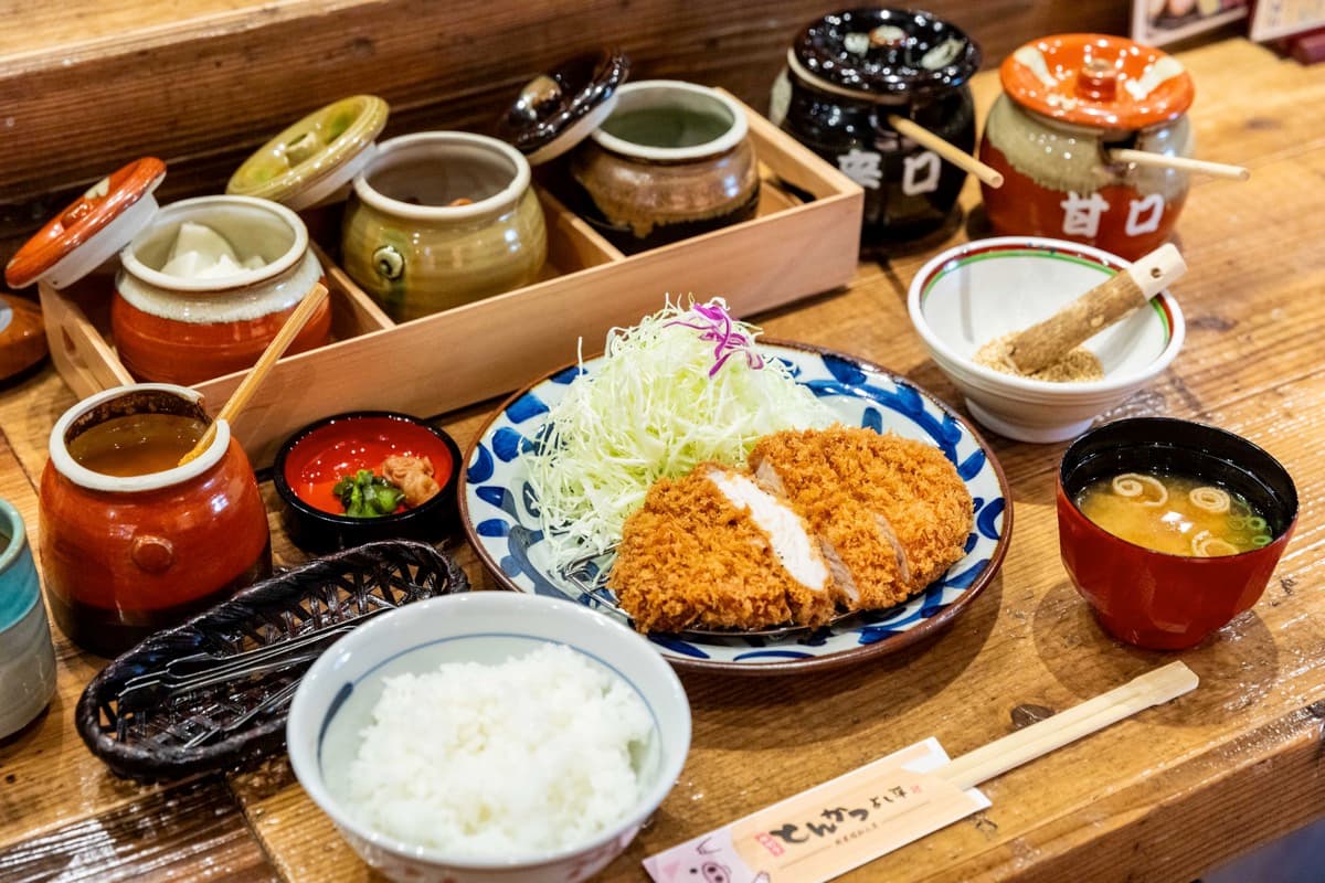 【甲府市 / 厚切りとんかつ よし平 甲府湯村店】絶品とんかつ専門店が山梨初上陸!2025年11月26日オープン♪
