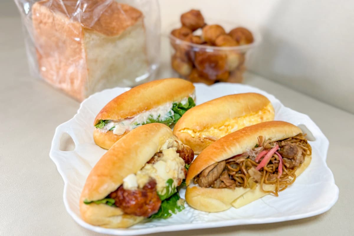 【どんだけ自己中 甲府店 / 甲府市】惣菜パンにコッペパンも仲間入り!2026年1月中旬より発売!