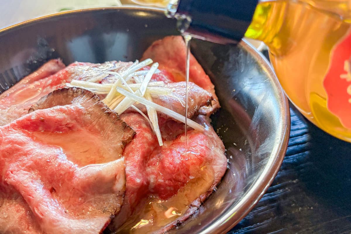 肉バル おひさま食堂