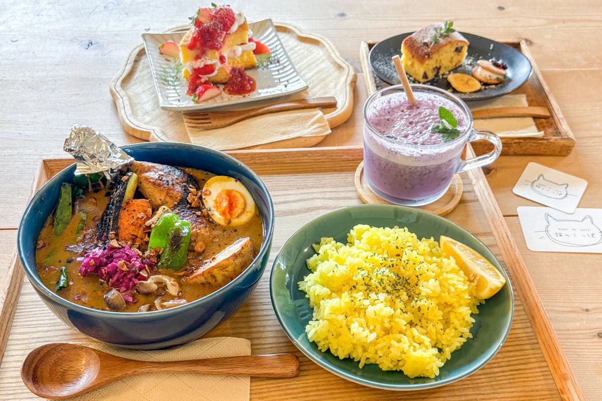 【books to curry 猫のしっぽ / 甲府市】千葉県で人気を博したスープカレーのお店が山梨に!2026年4月11日オープン