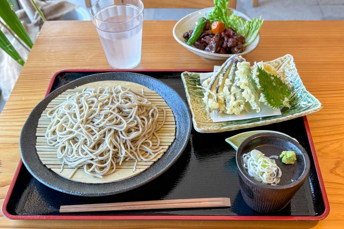 手打ちそばとほうとうの店 ふもっと亭