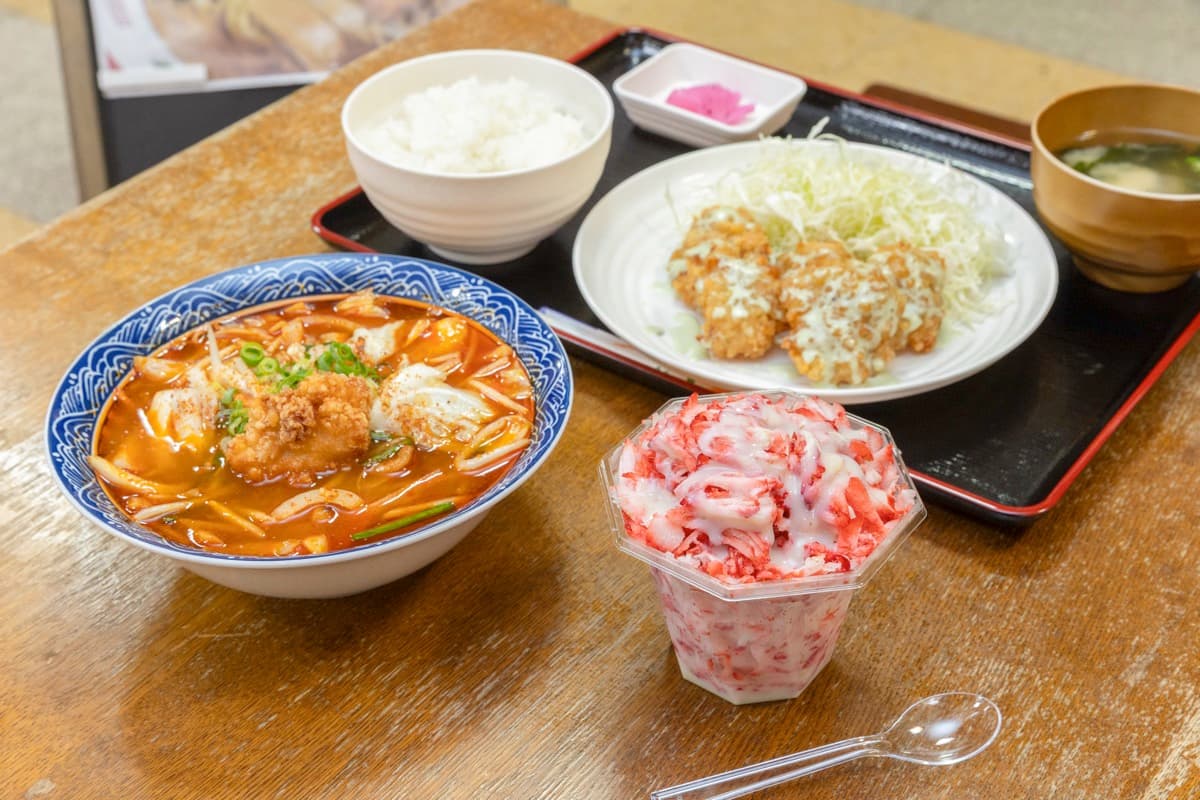 【屋台の味 すずの木 / 富士吉田市】コスパ最高!お馴染みキッチンカー「すずの木」×「BeRees」の屋台の味がQ-STAに登場2026年6月1日オープン