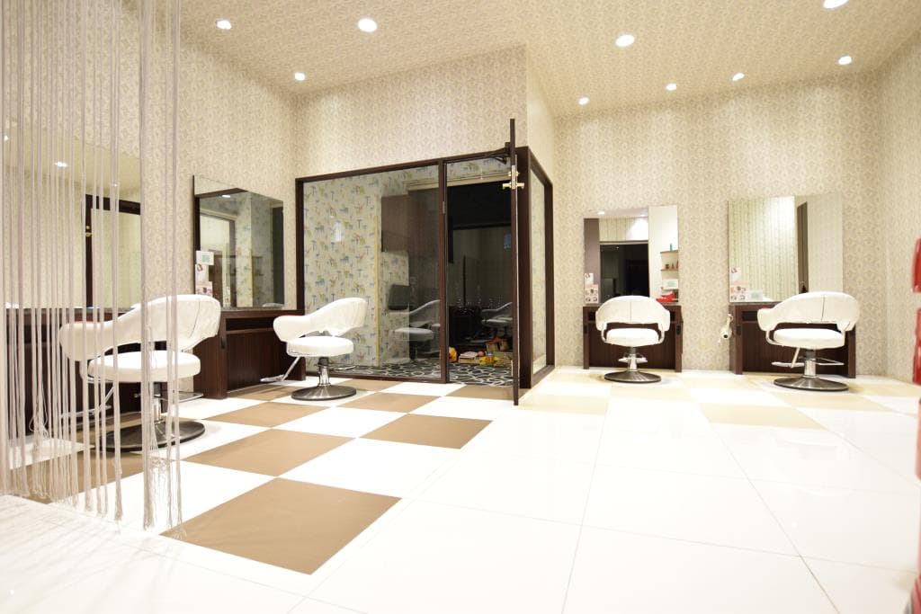 HAIR&MAKE EARTH甲府昭和店 3