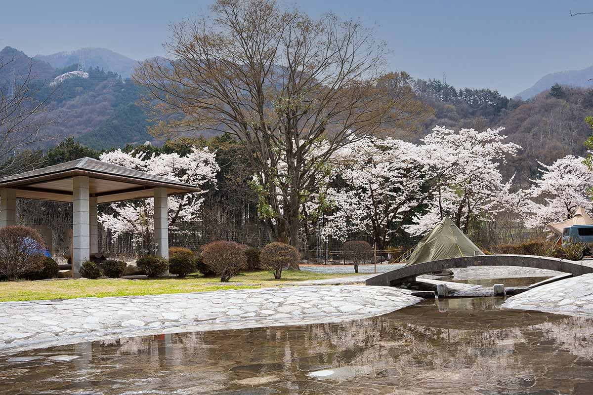 御坂路さくら公園オートキャンプ場 2