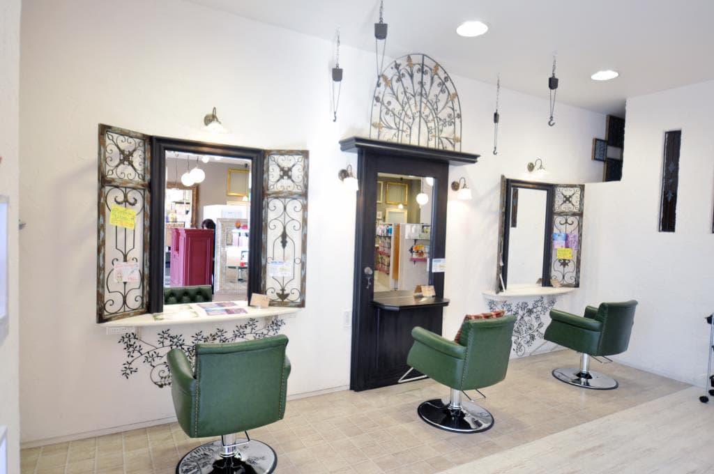 Queen’s gate Antie Bell店 2