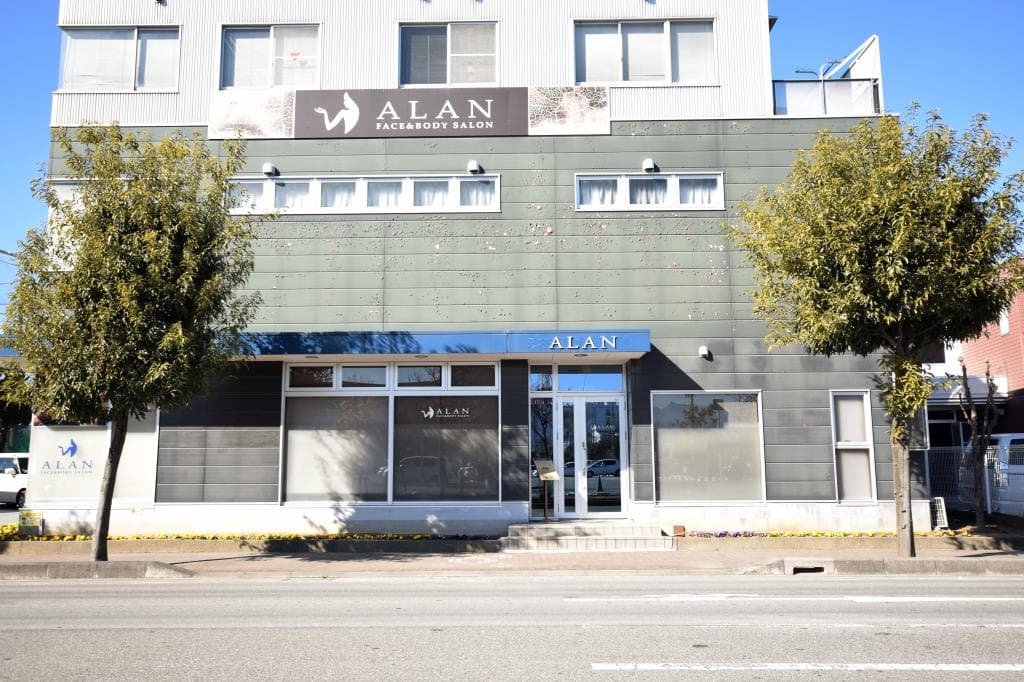 FACE&BODY ALAN 甲府店 1