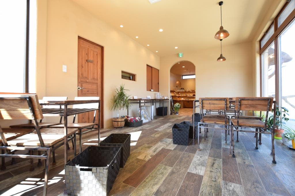 Bakery&Cafe ESOLA 4