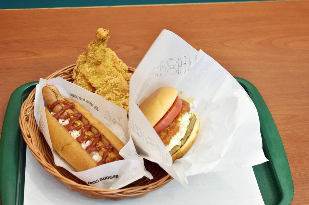モスバーガー 甲府駅前店 1