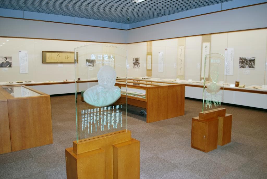 山梨県立文学館 3