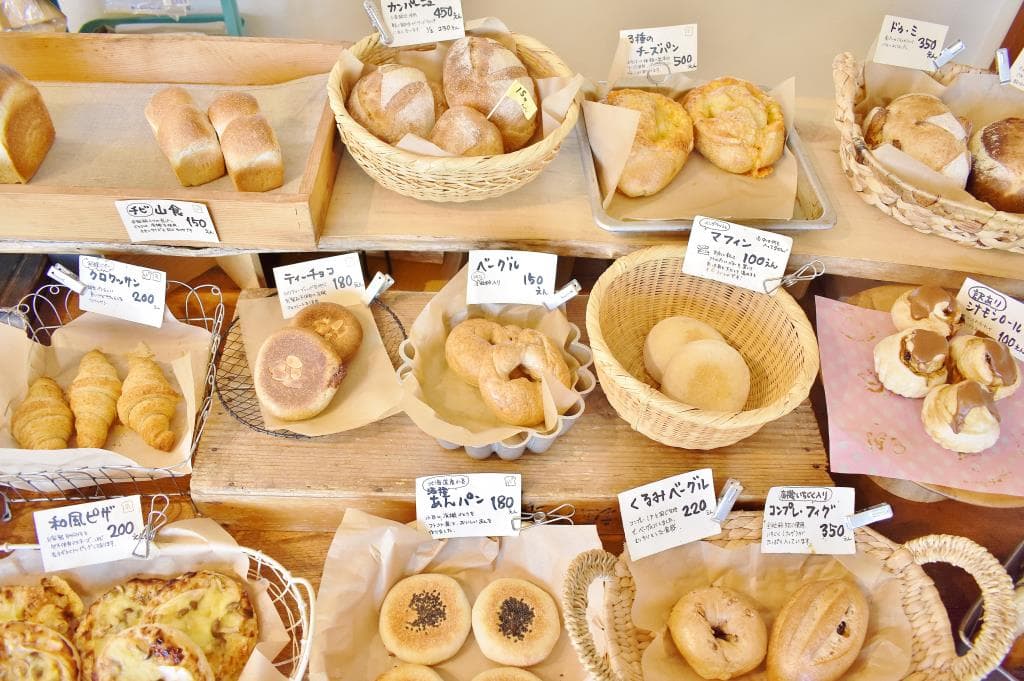 酵母パンとスープのお店 トゥルシー 1
